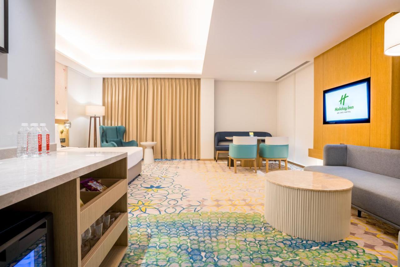 Holiday Inn Lucknow Airport By Ihg Exterior foto