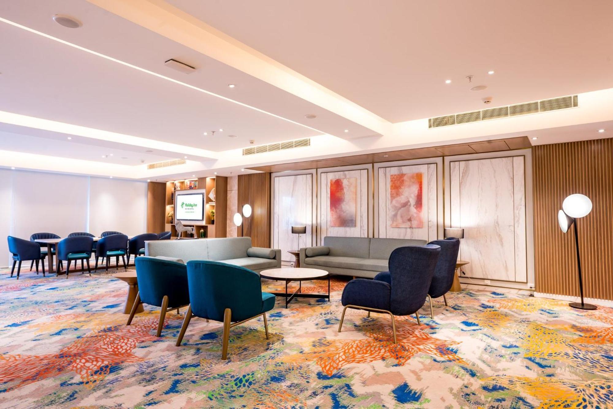Holiday Inn Lucknow Airport By Ihg Exterior foto