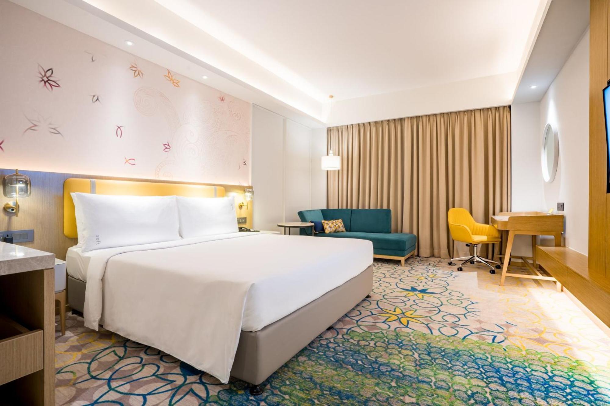 Holiday Inn Lucknow Airport By Ihg Exterior foto